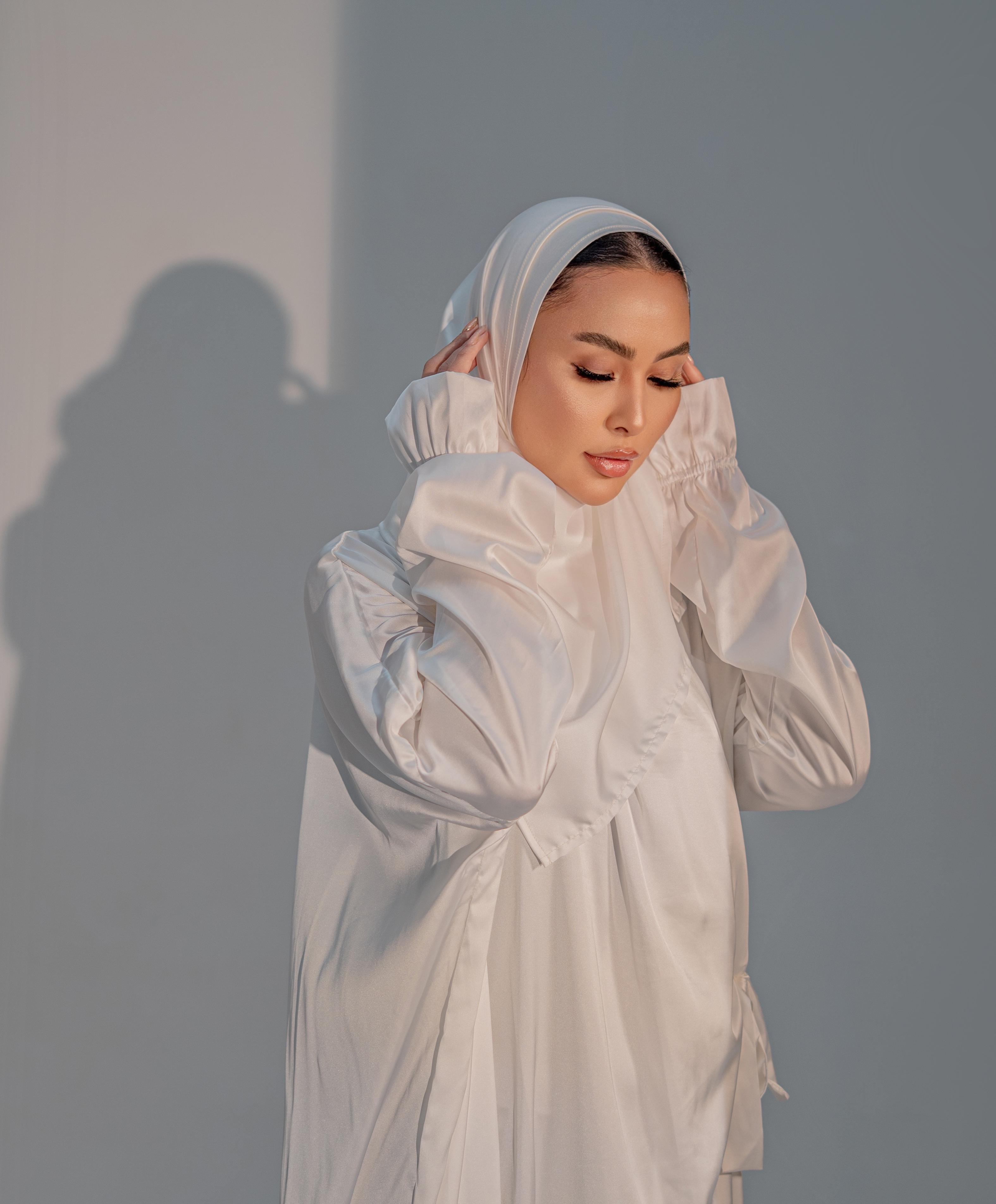 White Prayer Veil - جلال ابيض