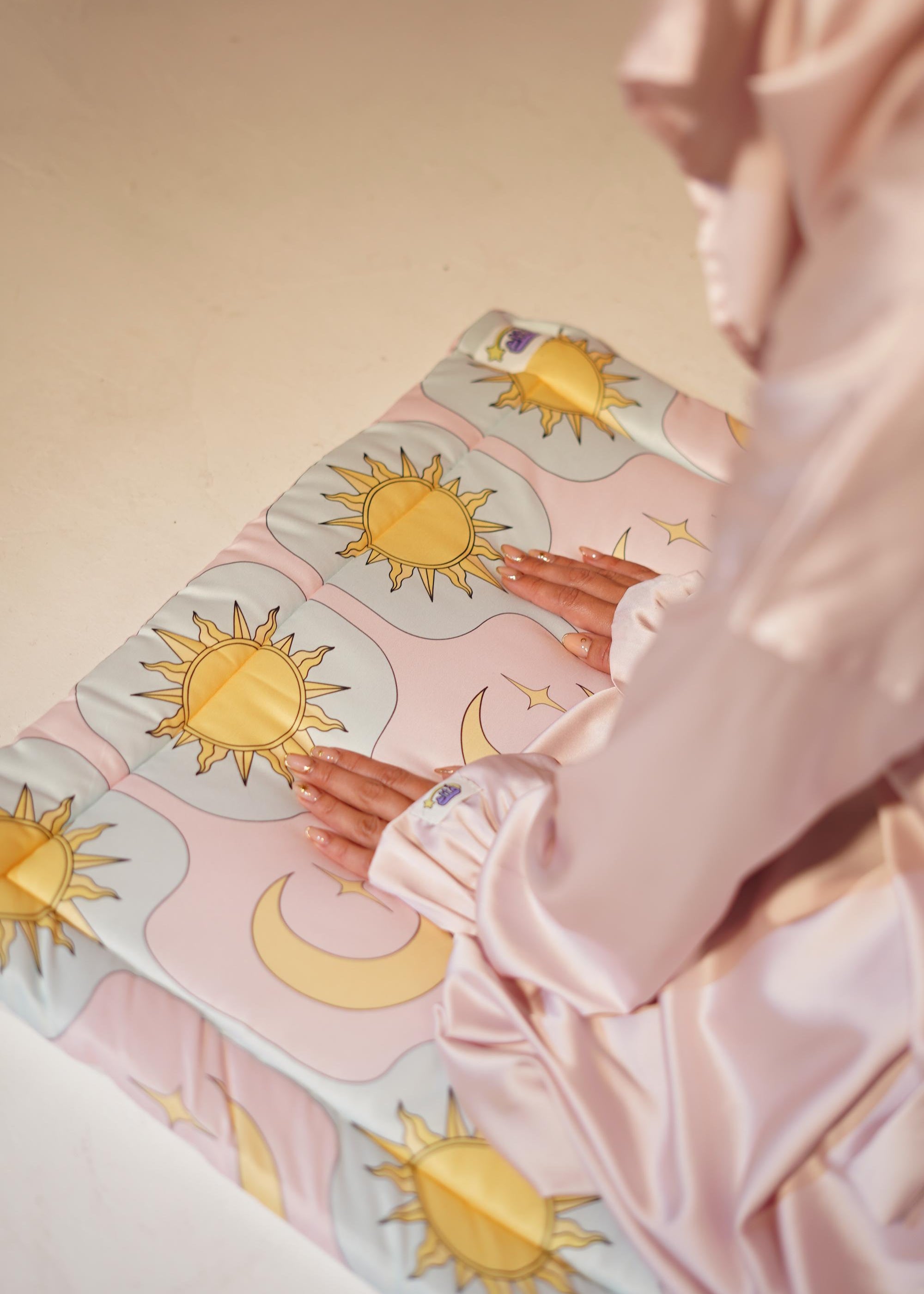 The Sun & Moon Mat - السجادة فقط